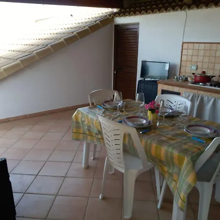 Apartament Attic *